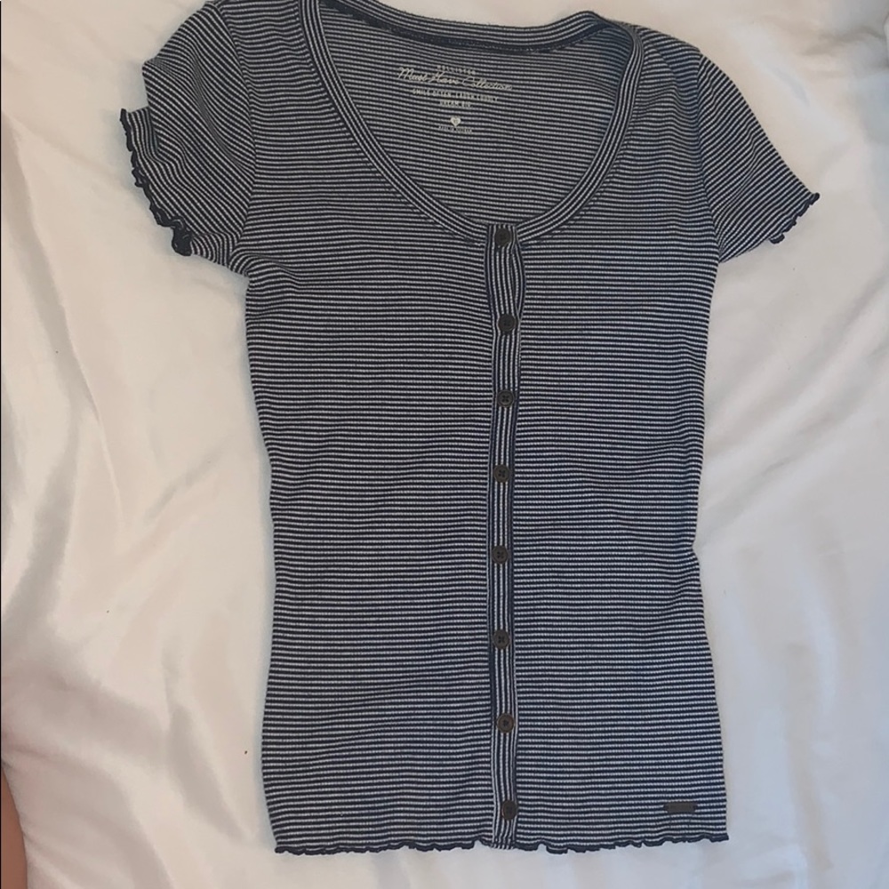 hollister stripped shirt with buttons